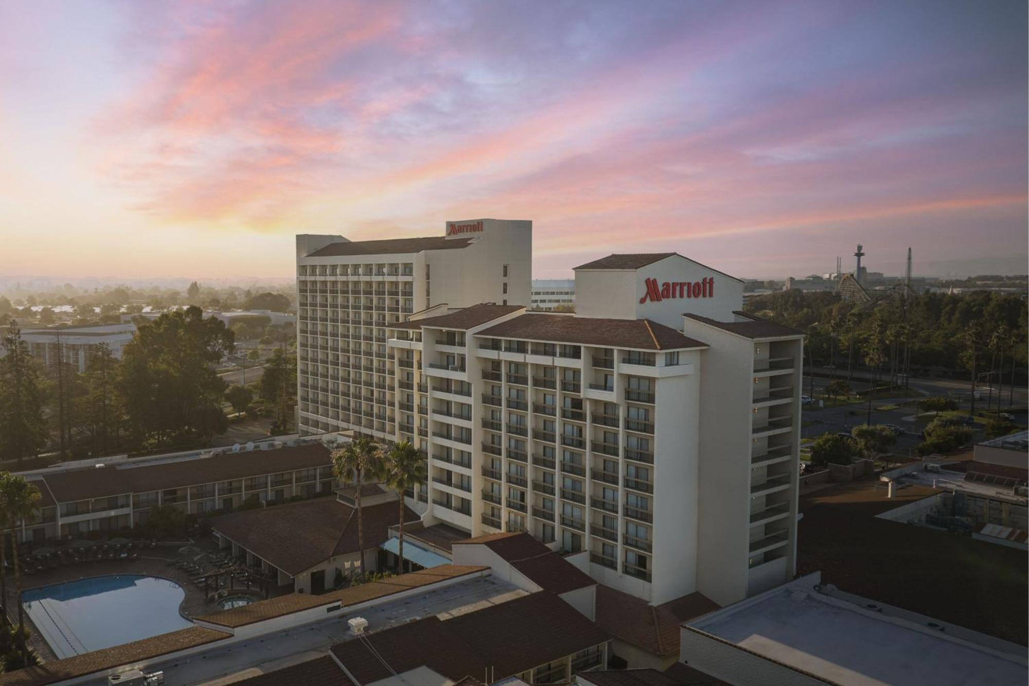 Santa Clara Marriott Hotel Bagian luar foto
